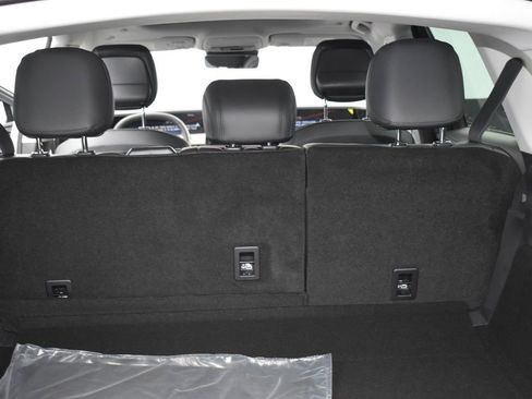 New 2026 Lincoln Nautilus Premier w/ Equipment Group 102A image 13