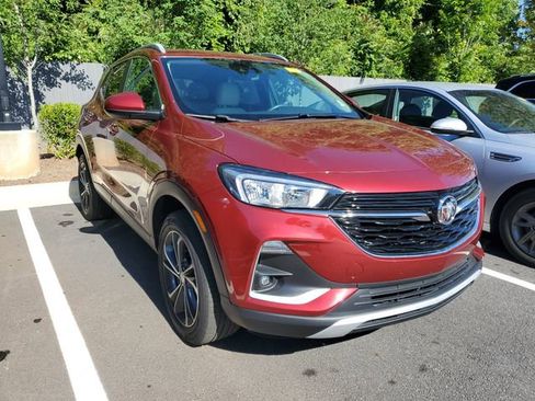 Used 2022 Buick Encore GX Select AWD/4WD image 3