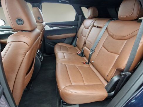 Used 2022 Cadillac XT5 Premium Luxury image 26