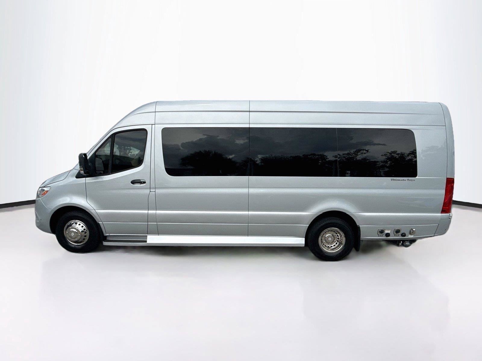 Used 2021 Mercedes-Benz Sprinter 3500 w/ Parking Package image 2