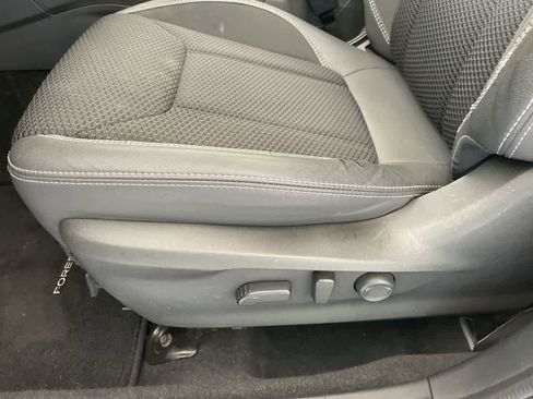 Used 2019 Subaru Forester Premium AWD/4WD image 12