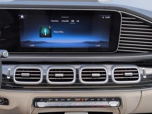 Used 2024 Mercedes-Benz GLS 580 4MATIC w/ Warmth & Comfort Package image 18