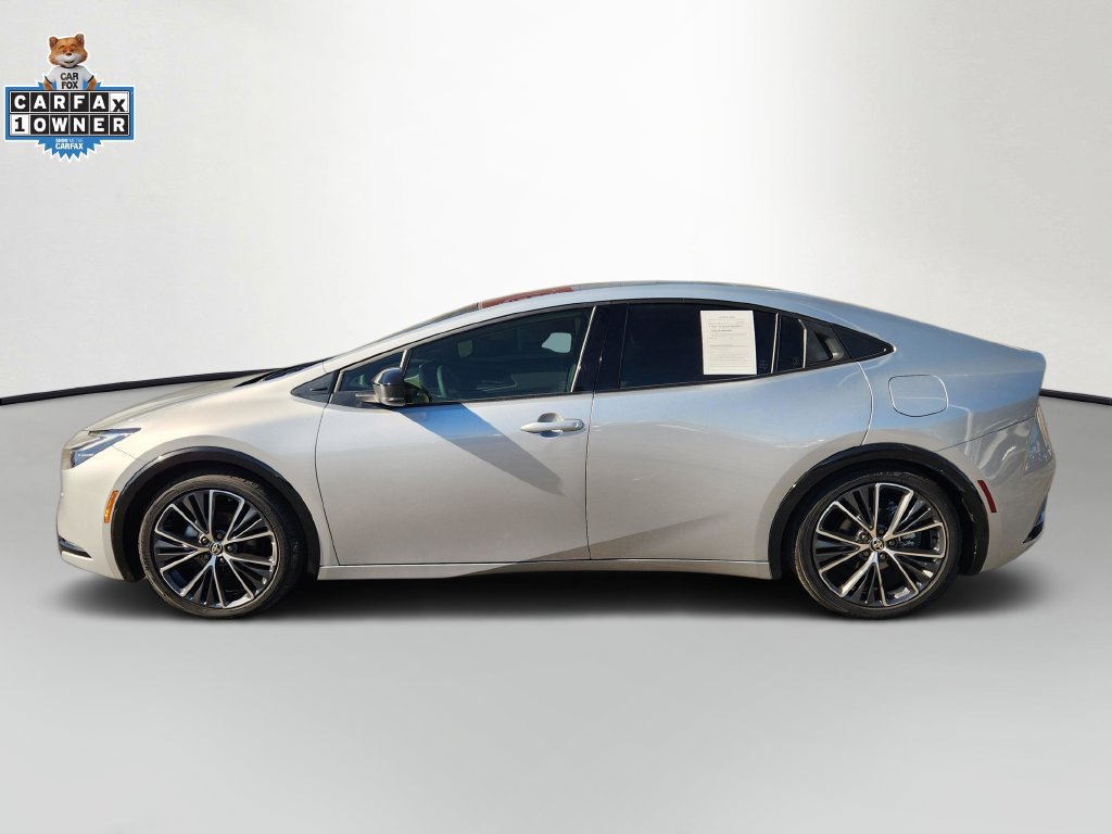 Used 2026 Toyota Prius XLE FWD image 4