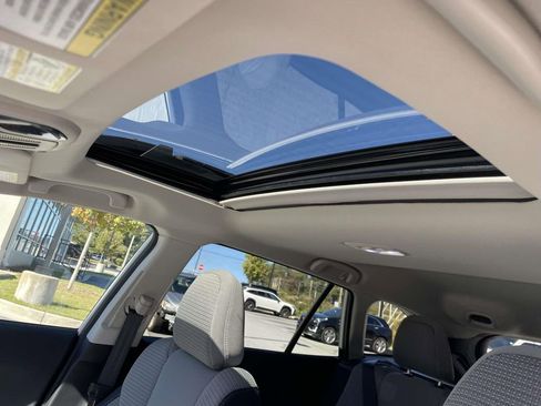 Certified 2025 Subaru Outback Premium w/ Popular Package #1A image 18