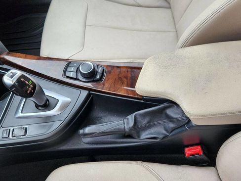 Used 2015 BMW 320i xDrive Sedan image 13