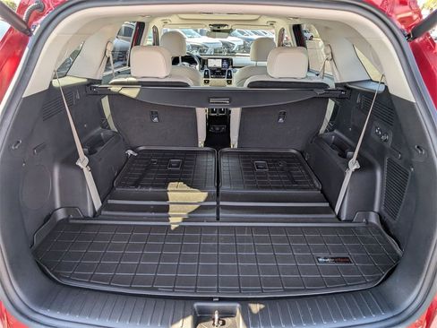 Used 2023 Kia Sorento SX Prestige w/ Panoramic Sunroof Package image 6