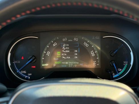 Used 2022 Toyota RAV4 SE w/ Weather & Moonroof Package image 14