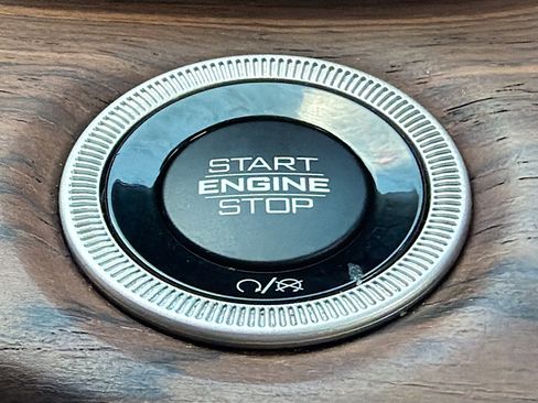 Used 2024 Jeep Grand Cherokee Summit w/ Advanced Protech Group IV image 36