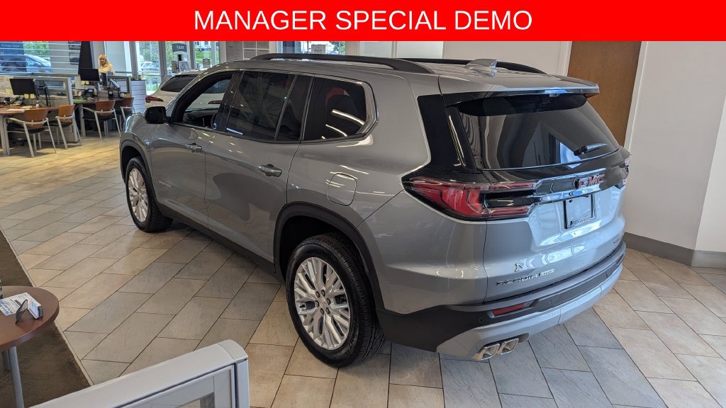 Used 2026 GMC Acadia Elevation w/ Elevation Premium Package AWD/4WD image 6