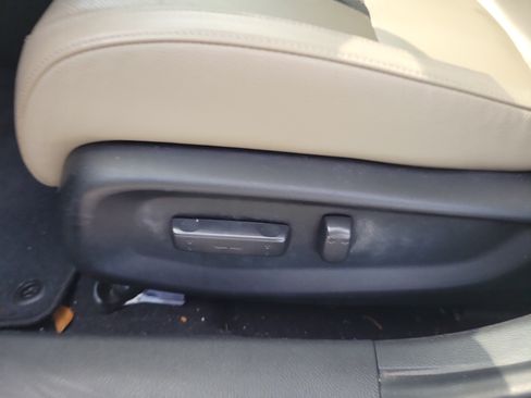 Used 2019 Honda Civic Touring image 22
