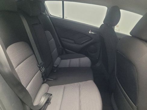 Used 2016 Kia Forte EX image 19