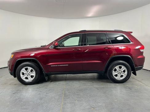 Used 2016 Jeep Grand Cherokee Laredo w/ Quick Order Package 23E AWD/4WD image 2