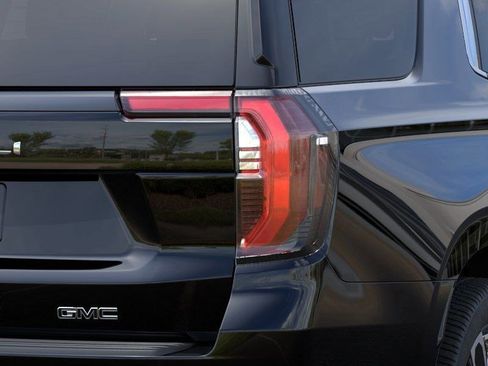 New 2026 GMC Yukon Denali Ultimate AWD/4WD image 12