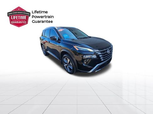 Certified 2024 Nissan Rogue SL w/ SL Premium Package FWD image 5