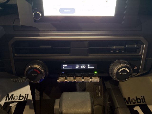 Used 2026 Toyota 4Runner SR5 AWD/4WD image 22