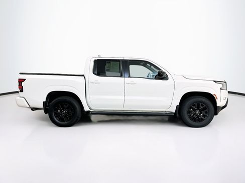 Used 2023 Nissan Frontier SV AWD/4WD image 10