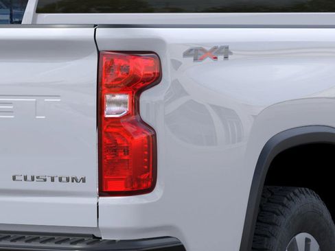 New 2025 Chevrolet Silverado 2500 Custom w/ Custom Value Package image 11