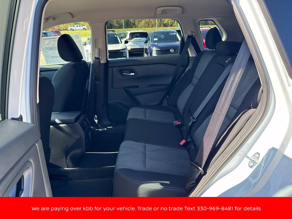 New 2027 Nissan Rogue SV w/ Cold Weather Package AWD/4WD image 38