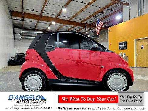 Used 2013 smart fortwo pure image 9