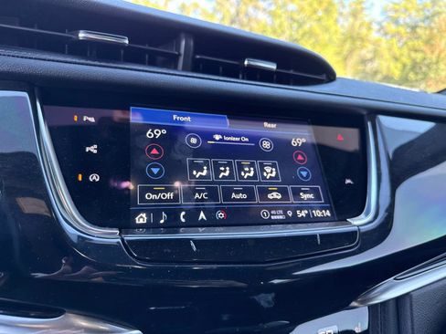 Certified 2024 Cadillac XT6 Premium Luxury w/ Technology Package image 27