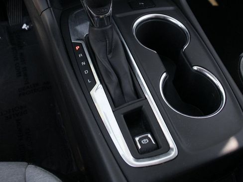 Used 2023 Chevrolet Equinox LT w/ Driver Convenience Package image 27