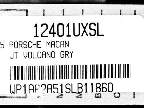 Certified 2025 Porsche Macan image 31