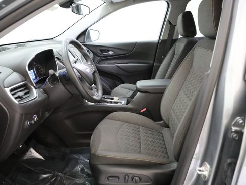 Certified 2024 Chevrolet Equinox LT AWD/4WD image 9