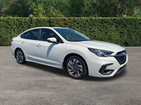 Used 2025 Subaru Legacy Limited w/ Popular Package #3 image 2