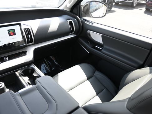 New 2027 Ford Expedition Max Active RWD image 31