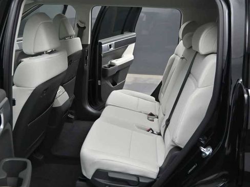 New 2026 Hyundai Santa Fe SE image 12