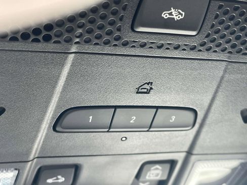 Certified 2024 Cadillac XT5 Premium Luxury w/ Platinum Package image 9