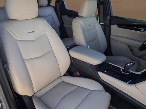 Used 2019 Cadillac XT5 Luxury image 31