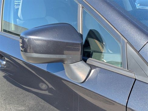 Used 2019 Subaru Crosstrek 2.0i Premium image 10