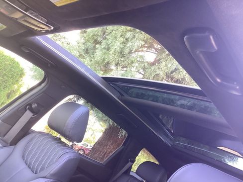 Used 2023 Hyundai Santa Fe Calligraphy image 4