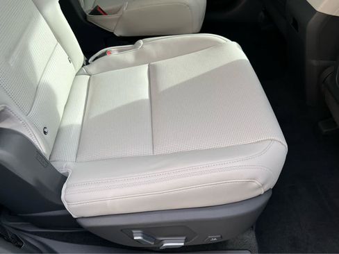 New 2026 Hyundai Santa Fe Calligraphy AWD/4WD image 23