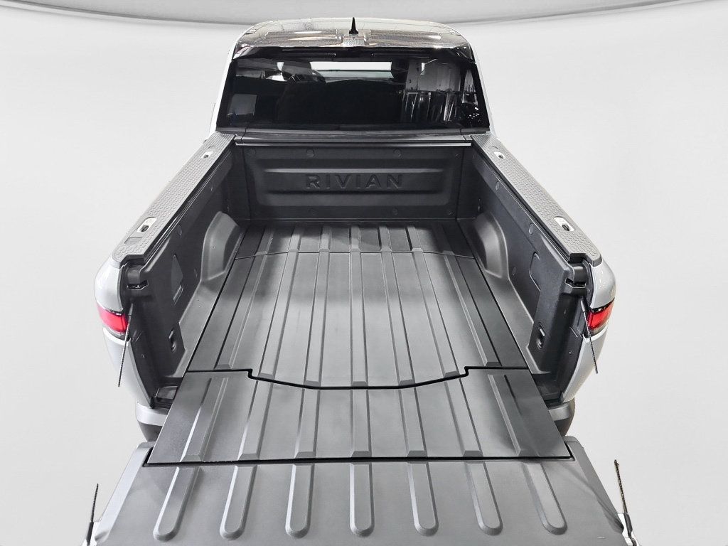 Used 2026 Rivian R1T Adventure Dual AWD/4WD image 22
