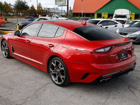 Used 2019 Kia Stinger GT2 image 10