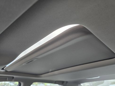 Used 2024 Nissan Altima 2.5 SR w/ SR Premium Package image 23