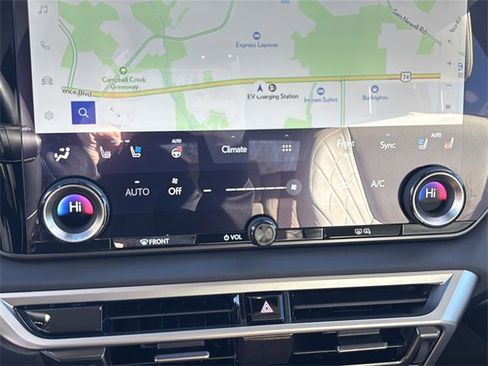 Used 2023 Lexus RX 350 Premium image 32