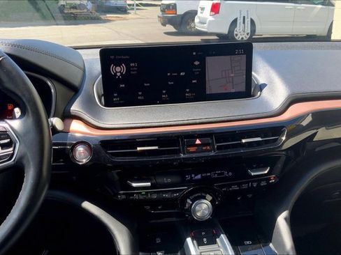 Used 2022 Acura MDX SH-AWD w/ Technology Package image 5