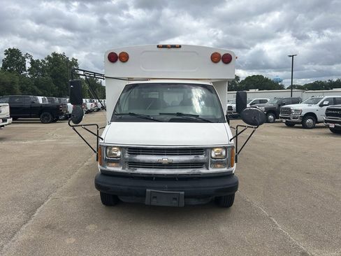 Used 2001 Chevrolet Express 3500 image 8