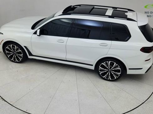 Used 2024 BMW X7 xDrive40i w/ M Sport Package AWD/4WD image 84
