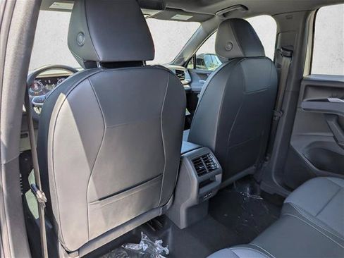 New 2026 Volkswagen Tiguan SE R-Line FWD image 22