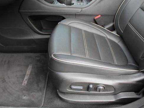 Used 2023 GMC Acadia Denali w/ Black Diamond Edition image 51