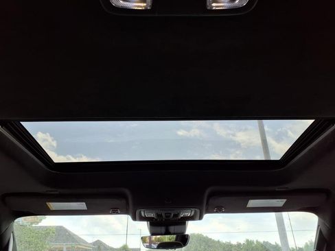 Used 2023 GMC Sierra 1500 AT4X image 14