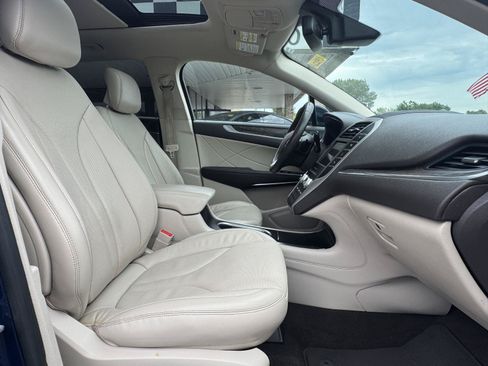 Used 2019 Lincoln MKC Reserve AWD/4WD image 27