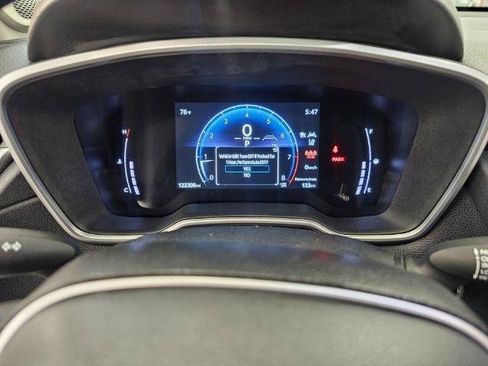 Used 2023 Toyota Corolla Cross XLE w/ Convenience Package AWD/4WD image 20