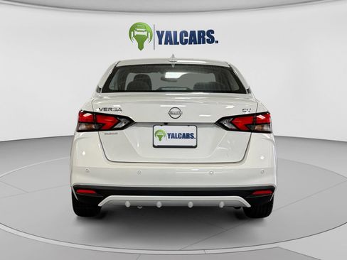 Used 2023 Nissan Versa SV FWD image 4