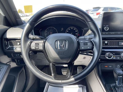 Used 2023 Honda Civic Sport image 6