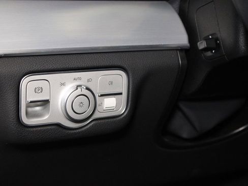 Used 2024 Mercedes-Benz GLE 350 4MATIC image 10